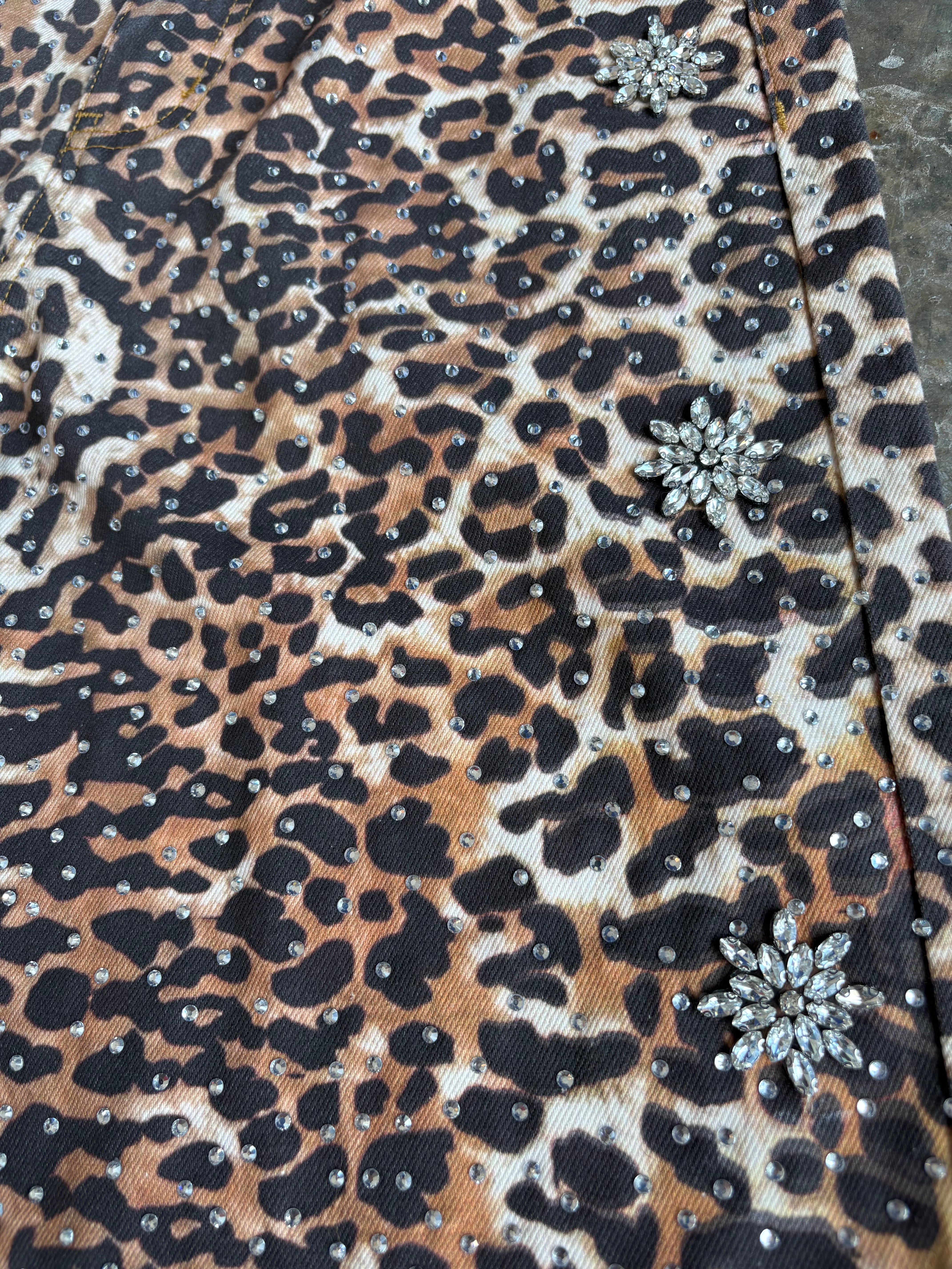 Leopard Astro Jorts